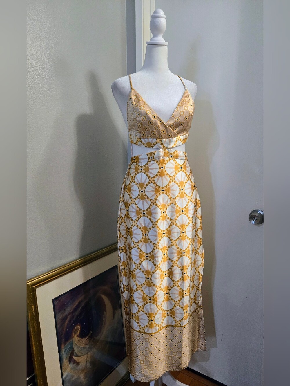 House Of Harlow 1960 Golden Geometric Satin Slip Dress w/Spaghetti Straps Size S